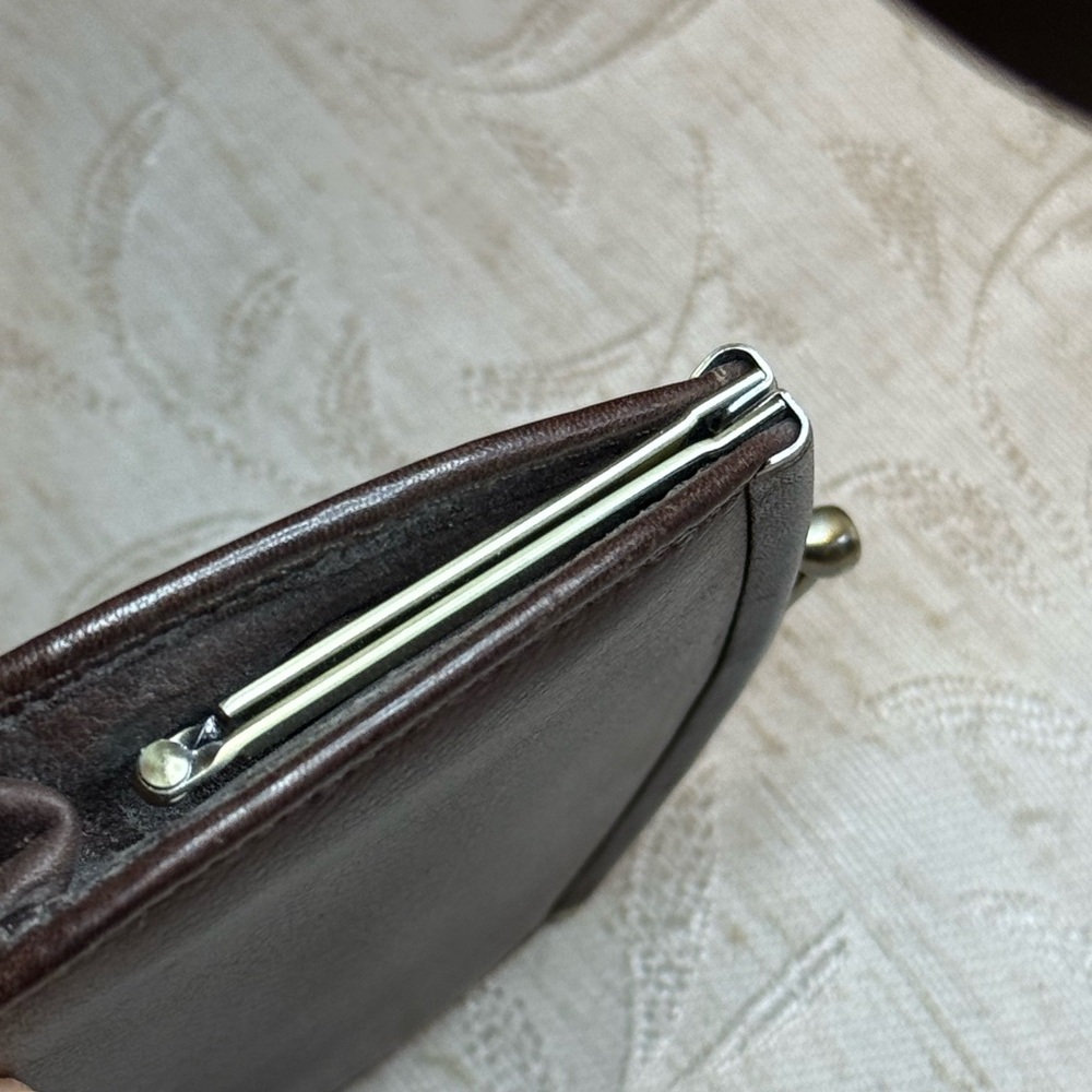 Fossil 1954 Heritage Leather Kiss-Lock Coin Purse Wallet Brown 30th Ann. - Picture 6 of 12